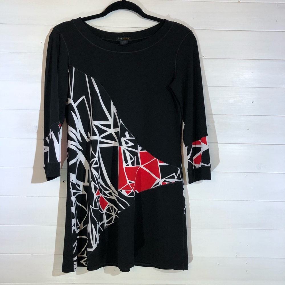 Eva Varro dress